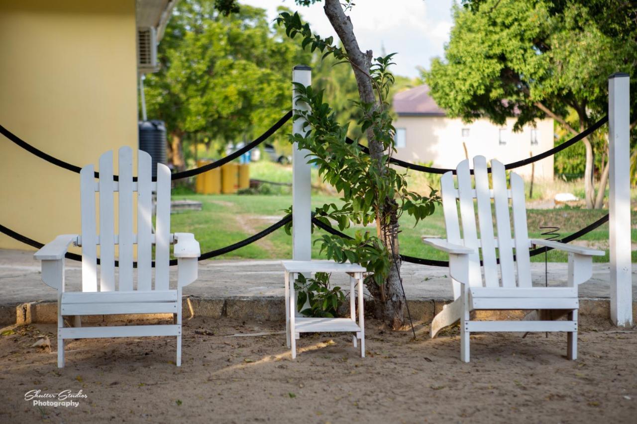 Treasure Beach Inn And Bar Zewnętrze zdjęcie